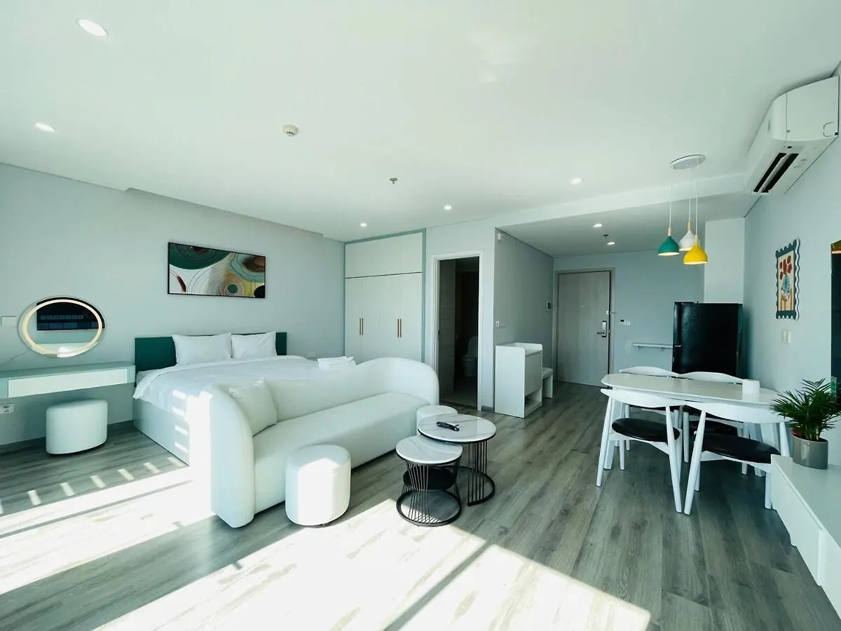 Marina Suites Nha Trang - Studio - Luxury Full Option Apt - River&Moutain View 0*,  Vietnám