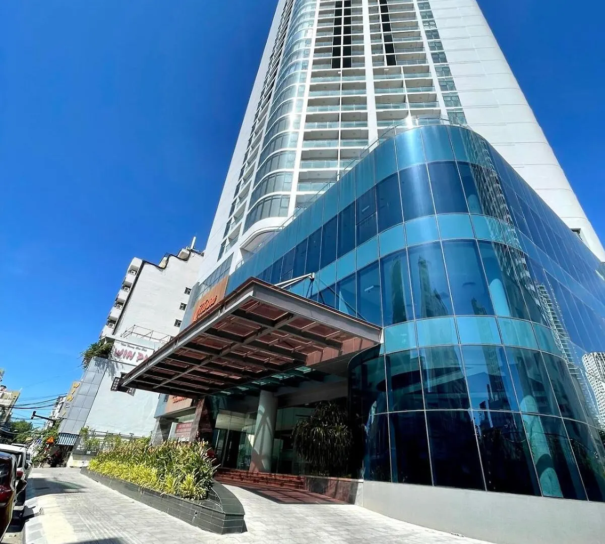 Marina Suites Nha Trang - Studio - Luxury Full Option Apt - River&Moutain View